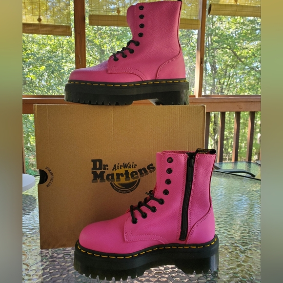 Dr. Martens Pink Leather Jadon Platform Boots. Women 6  -  Men 5 - Picture 1 of 12